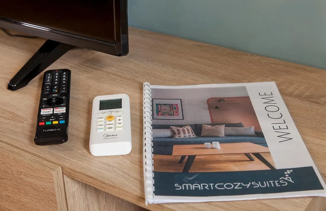 Mar25 By Smart Cozy Suites - In The Heart Of Athens - 9 Minutes From Metro - Available 24Hr-1