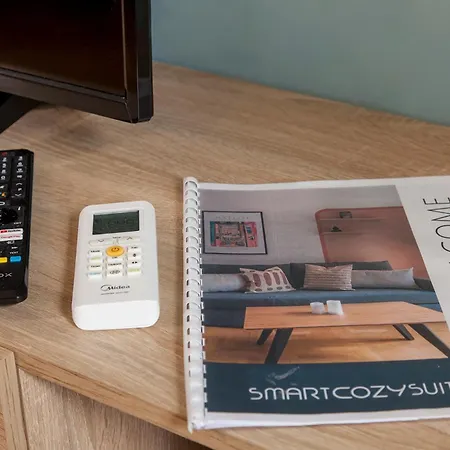 Mar25 By Smart Cozy Suites - In The Heart Of Athens - 9 Minutes From Metro - Available 24Hr-2